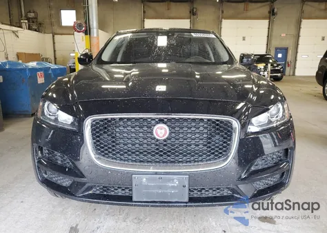 2017 Jaguar F-Pace z USA, uszkodzony, nr VIN SADCS2BV9HA496809